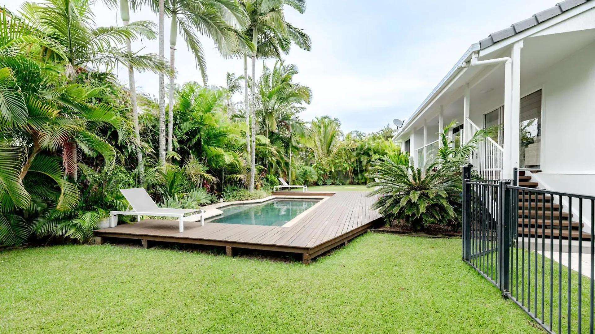 Pura Vida Villa Noosa Heads Holiday home
