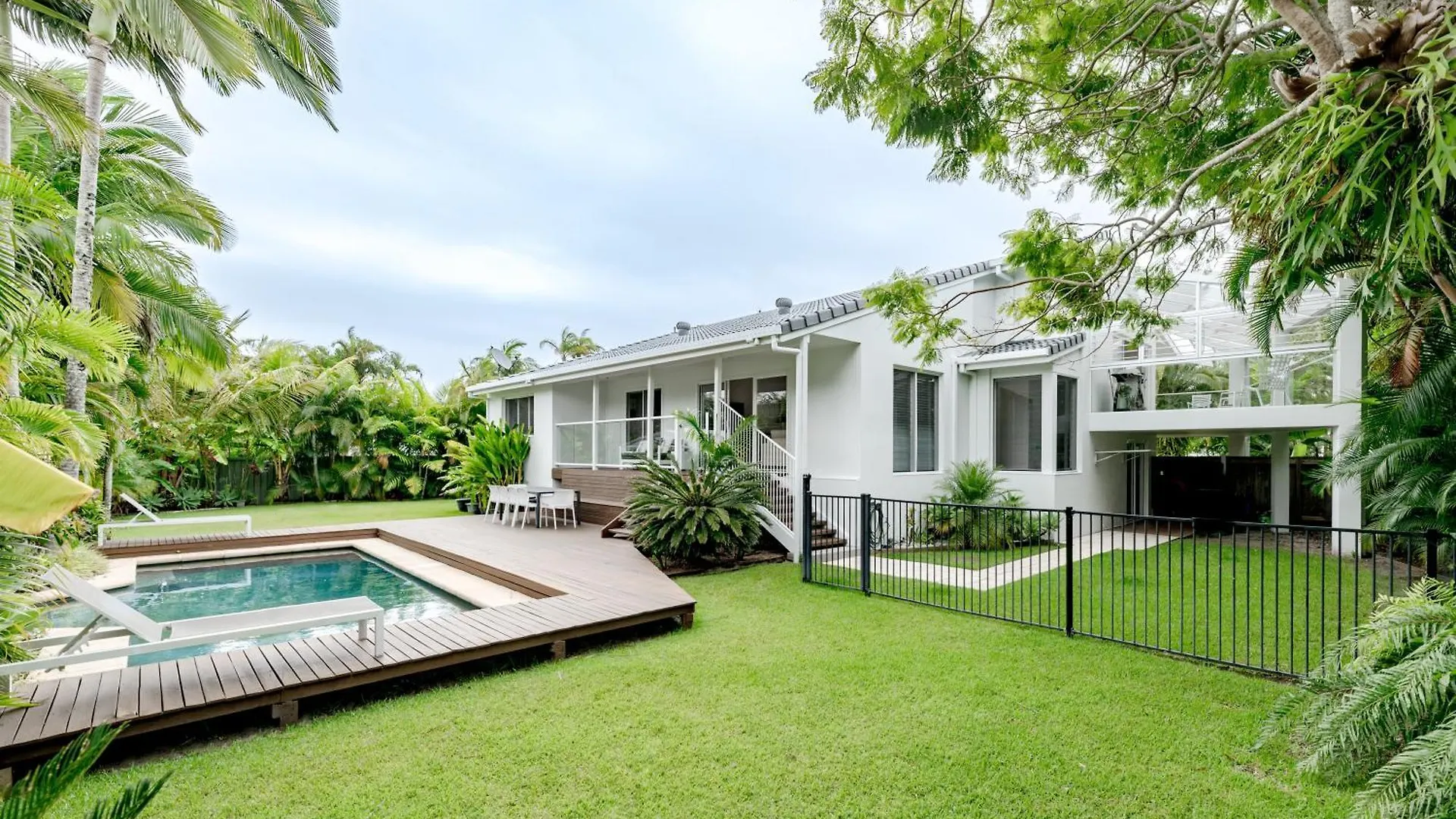 Pura Vida Villa Noosa Heads 0*,