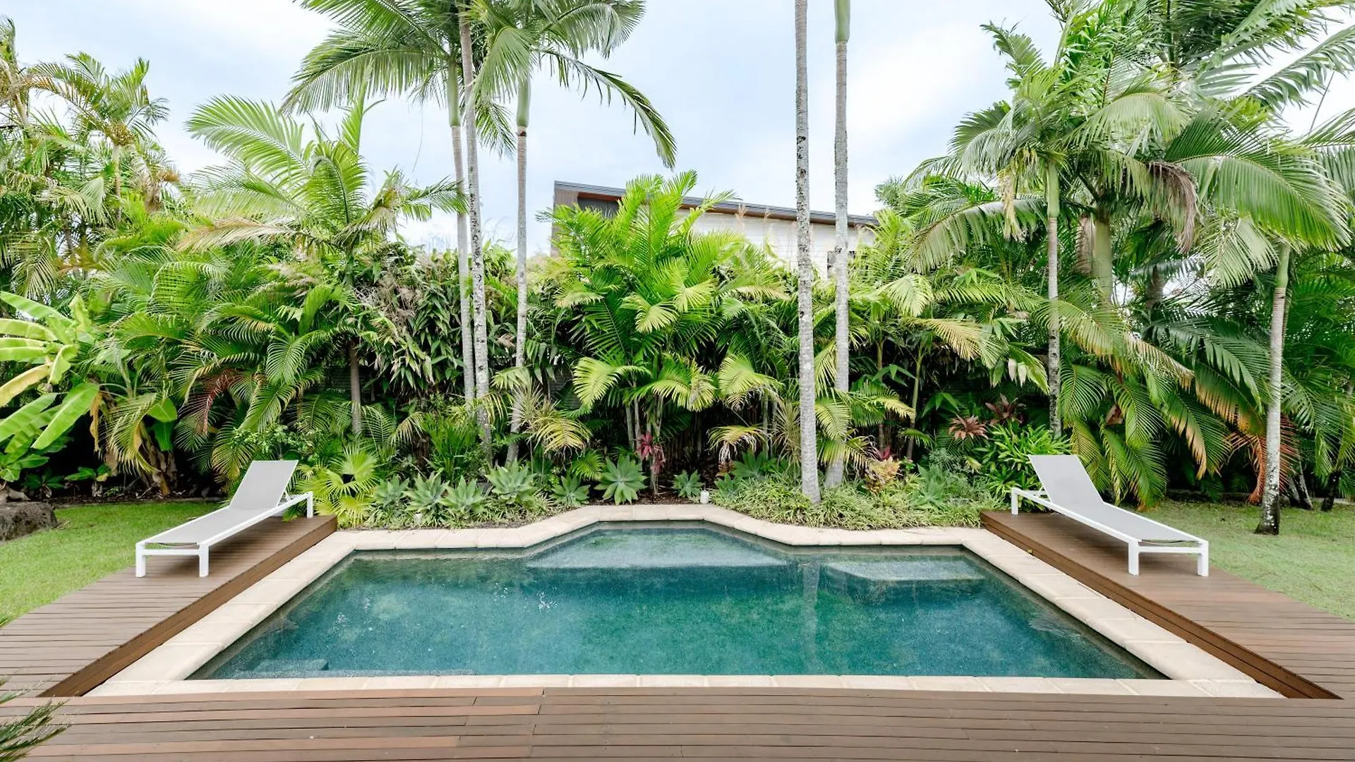 Pura Vida Villa Noosa Heads Australia
