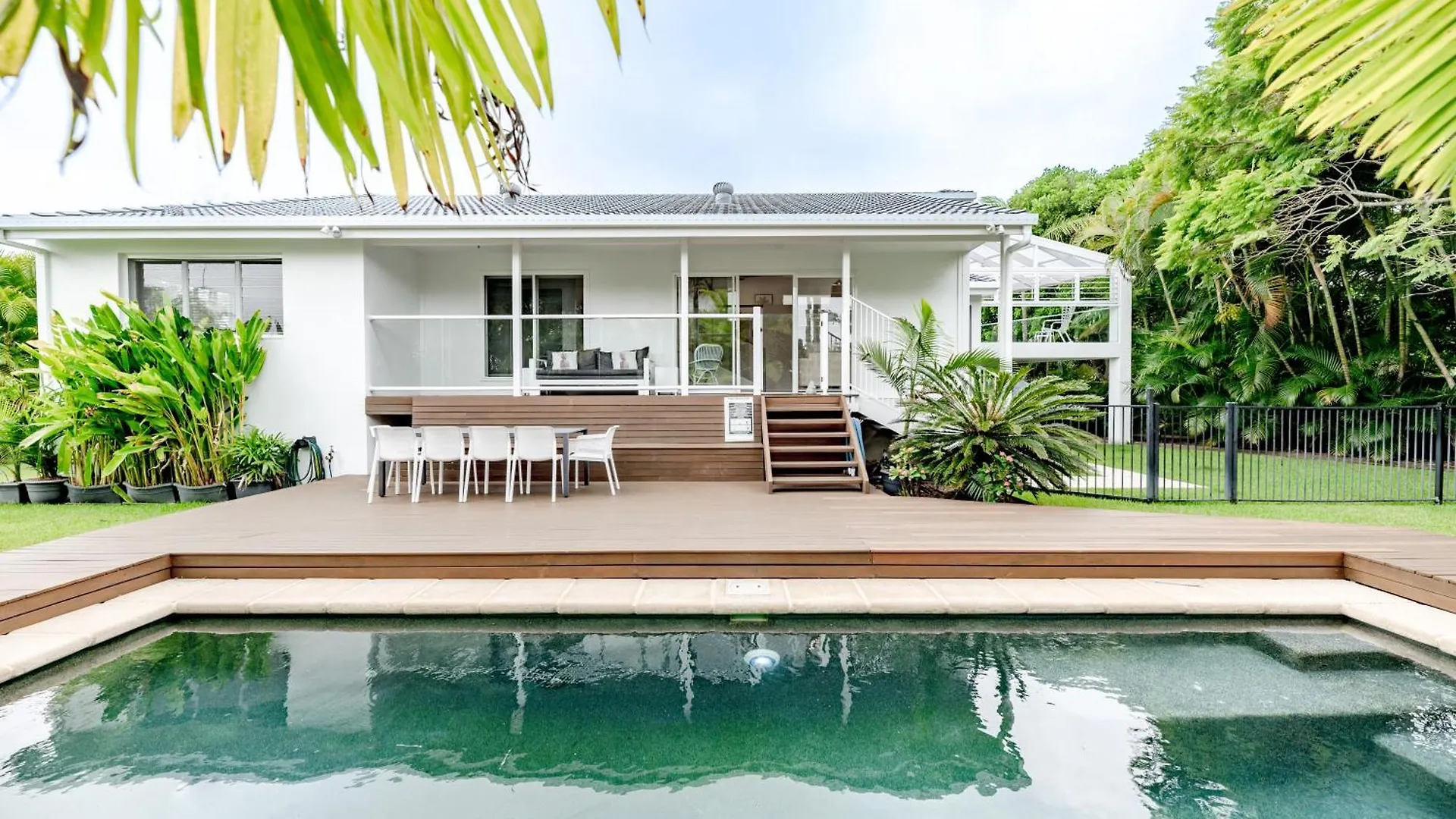 Pura Vida Villa Noosa Heads 0*,